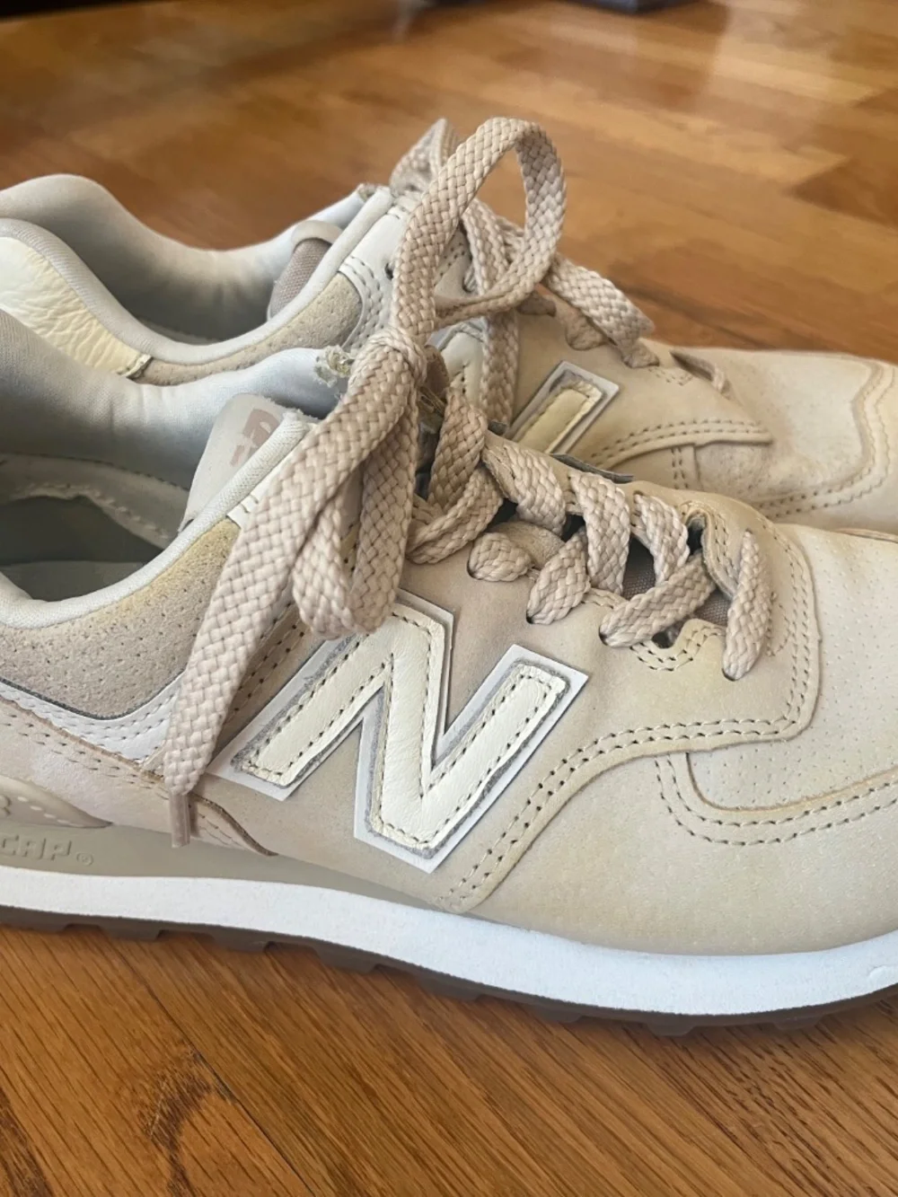 New Balance 574 Women’s Sz 7